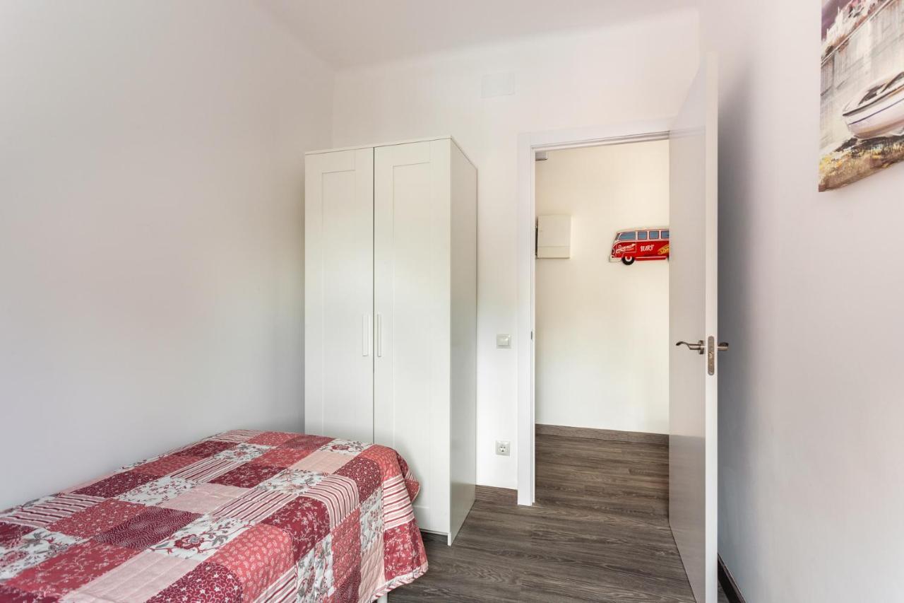 Barca 3 New Lovely Aprtment Near Beach Sant Adria de Besos Ngoại thất bức ảnh