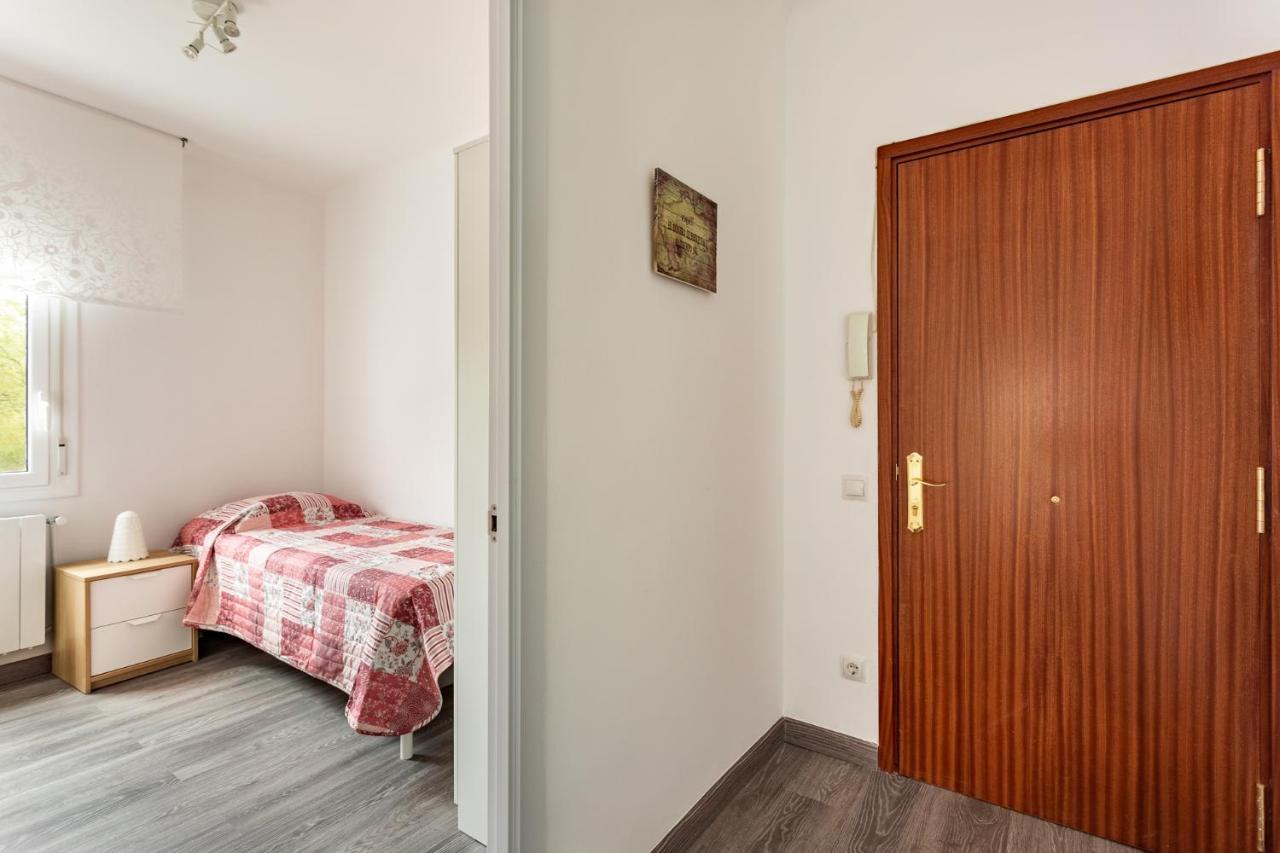 Barca 3 New Lovely Aprtment Near Beach Sant Adria de Besos Ngoại thất bức ảnh